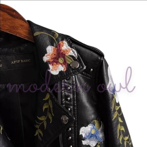 025-BEAUTIFUL EMBROIDERED Leather Jacket - Picture 6 of 7